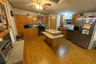 3992 Shoreham Dr, Jackson, MI 49201 - Photo 2