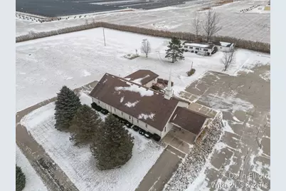 8055 S Castle Road, Sheridan, MI 48884 - Photo 4