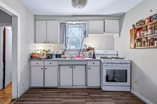 3133 Sanford St, Muskegon, MI 49444 - Photo 6