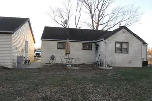 10547 Baldwin Rd, Bridgman, MI 49106 - Photo 2