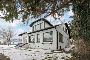 312 S Whittaker St, New Buffalo, MI 49117 - Photo 2