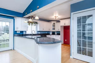 33248 M 62 W, Dowagiac, MI 49047 - Photo 8