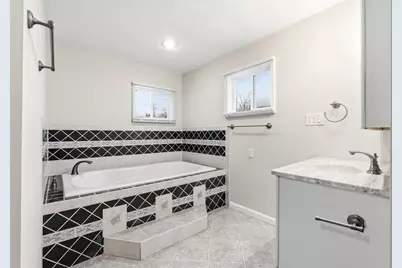 321 Ackerson Lake Drive, Jackson, MI 49201 - Photo 18