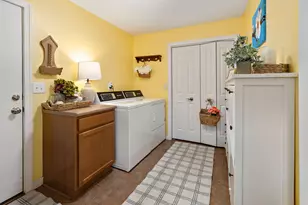 518 Dogwood Ln, Watervliet, MI 49098 - Photo 4