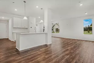 1601 Salt Springs Dr, Saline, MI 48176 - Photo 6