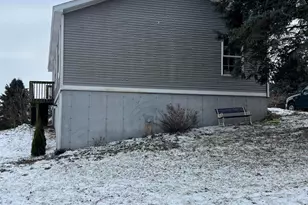 10550 Hillsdale Rd, Camden, MI 49232 - Photo 10