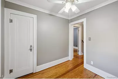 624 E Main Street, Brighton, MI 48116 - Photo 14