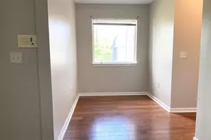 873 Amanda Ln, Pontiac, MI 48340 - Photo 6