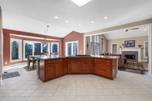 7040 Royal Villa Ct, Canton, MI 48187 - Photo 20