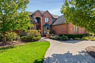 7040 Royal Villa Ct, Canton, MI 48187 - Photo 2