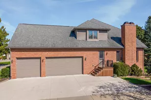 7040 Royal Villa Ct, Canton, MI 48187 - Photo 6