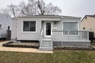 622 Mayflower Ave, Lincoln Park, MI 48146 - Photo 2