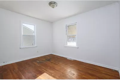 621 E Meyers Avenue, Hazel Park, MI 48030 - Photo 12