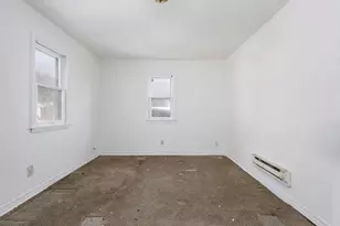 621 E Meyers Ave, Hazel Park, MI 48030 - Photo 16