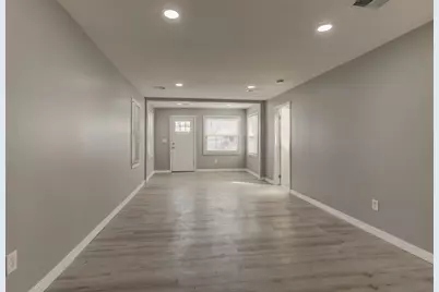 6020 Mayfair Street, Taylor, MI 48180 - Photo 6