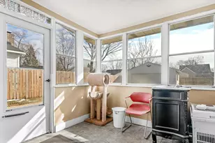 856 Colrain St SW, Wyoming, MI 49509 - Photo 6