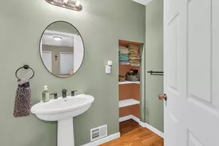 110 N Thompson St, Jackson, MI 49202 - Photo 14