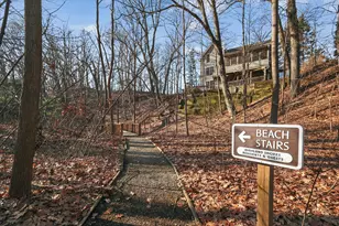 12772 Lakeland Ln, Sawyer, MI 49125 - Photo 10