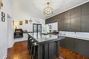 327 Monroe St, Allegan, MI 49010 - Photo 4