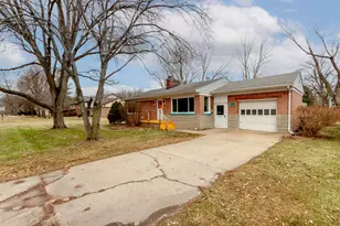 992 N Prospect Rd, Ypsilanti, MI 48198 - Photo 30