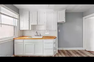 15922 Turner St, Detroit, MI 48238 - Photo 6