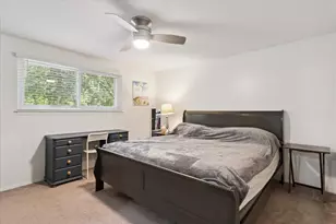 3896 Gate Dr, Troy, MI 48083 - Photo 22