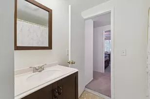 3896 Gate Dr, Troy, MI 48083 - Photo 28