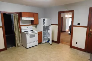 332 3rd St, Manistee, MI 49660 - Photo 16