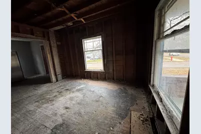 619 E Mount Hope Avenue, Lansing, MI 48910 - Photo 2