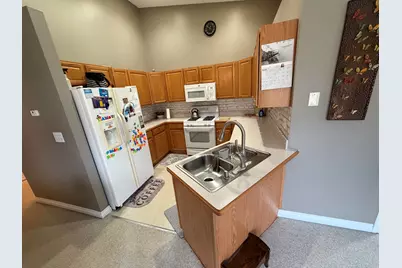 902 Lighthouse Drive, Marysville, MI 48040 - Photo 8