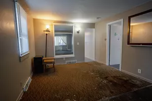 5017 Christiansen Rd, Lansing, MI 48910 - Photo 4