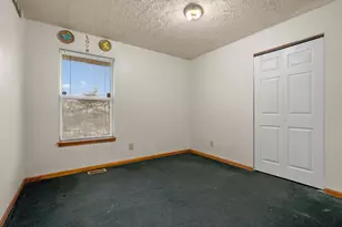 320 Phelps Ave, Kalamazoo, MI 49048 - Photo 12