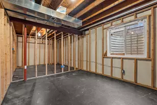 320 Phelps Ave, Kalamazoo, MI 49048 - Photo 20