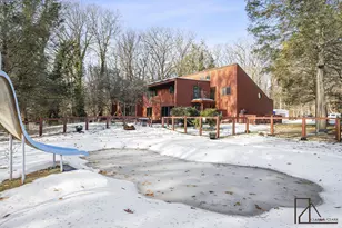 3920 Braeburn Dr, Norton Shores, MI 49441 - Photo 38