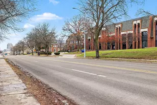 460 E Fulton Street E, Grand Rapids, MI 49503 - Photo 24