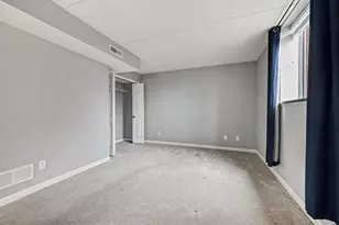 460 E Fulton Street E, Grand Rapids, MI 49503 - Photo 10