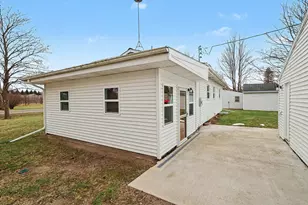 1048 S Kalamazoo Ave, Marshall, MI 49068 - Photo 28