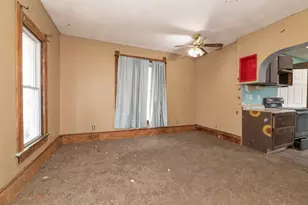 105 W John St, Durand, MI 48429 - Photo 8