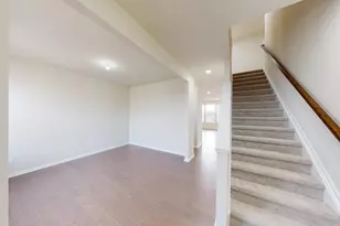 747 Haywood Dr, Saline, MI 48176 - Photo 2