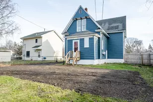 814 Columbus Ave, Benton Harbor, MI 49022 - Photo 4