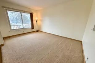 32065 Lakepoint St, Chesterfield, MI 48047 - Photo 6