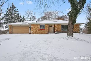 867 Paw Paw Dr, Holland, MI 49423 - Photo 26