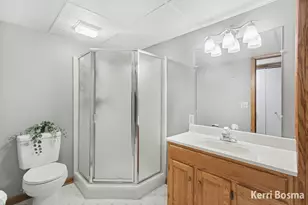 867 Paw Paw Dr, Holland, MI 49423 - Photo 20