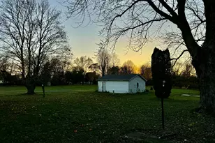 854 S Crystal Ave, Benton Harbor, MI 49022 - Photo 2