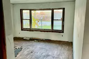 854 S Crystal Ave, Benton Harbor, MI 49022 - Photo 14