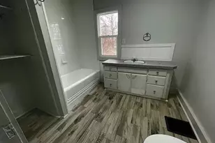 939 Williams St, Jackson, MI 49203 - Photo 8