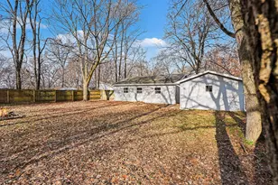 1042 Darwood Ave, Kalamazoo, MI 49004 - Photo 18