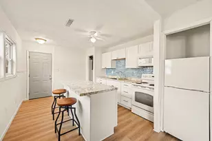 1042 Darwood Ave, Kalamazoo, MI 49004 - Photo 4