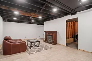 18270 University Park Dr, Livonia, MI 48152 - Photo 26