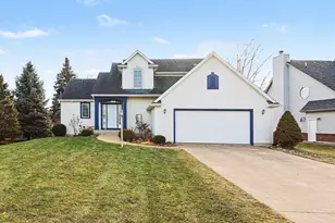 437 Edgewater Ct, Coldwater, MI 49036 - Photo 2